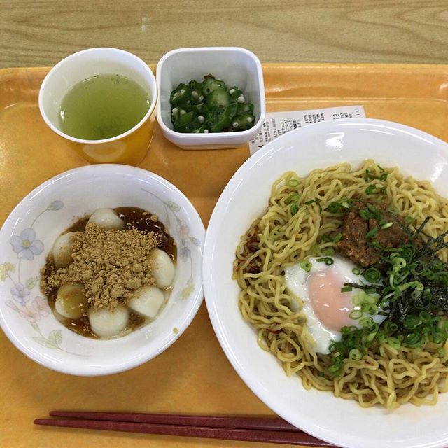 台湾まぜそば、きびだんご、オクラ。まぜそばがうまかった。多分リピートする!#今日の昼ごはん 台湾まぜそば、きびだんご、オクラ。まぜそばがうまかった。多分リピートする!#今日の昼ごはん