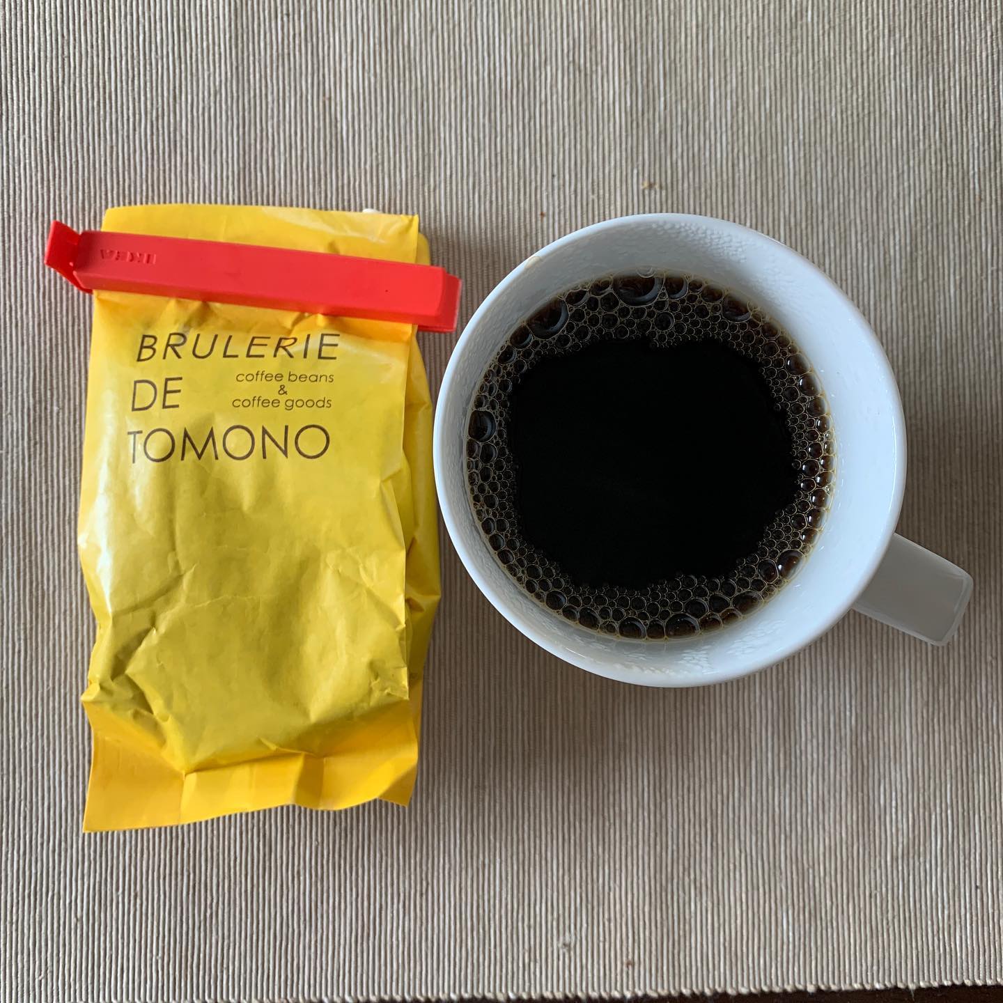 家で仕事してるとちゃんとしたコーヒー飲めるの嬉しい。今回は「クラシコトモノウ」と「トリコロール」の2種類を飲み比べてます。#tomonocoffee